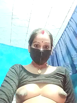 Nandani-758 webcam