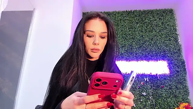 realhotfallingdevil (F young) - make it rain ! squirting @goal