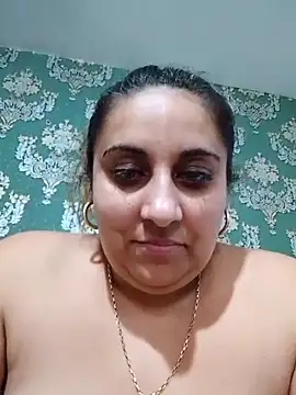 AntoAntonianna webcam