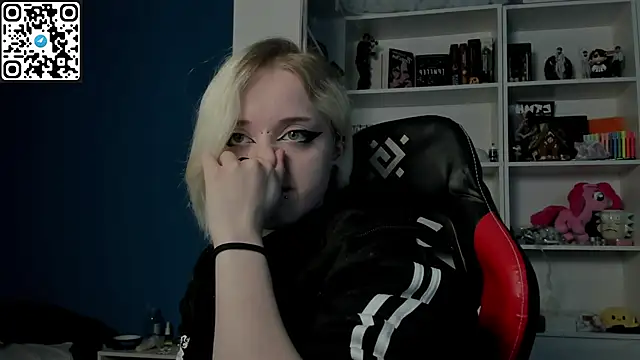 holy_mistress_s - Holy_Mistress_S's free webcam - UK Sex Cams