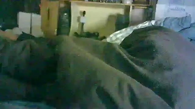 ON3YOULLN3VER_FIR3 webcam