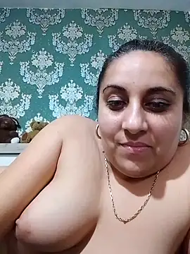 AntoAntonianna webcam