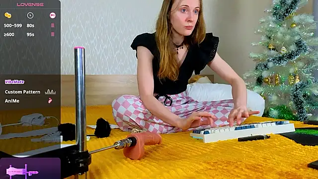 Cowell_Adelina webcam