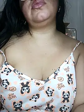 Webcam Model (keterinjones--11)  is live.Free join now!