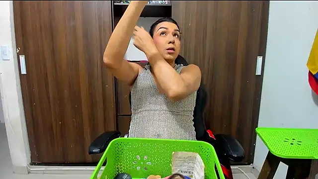 miss_bigcockts webcam