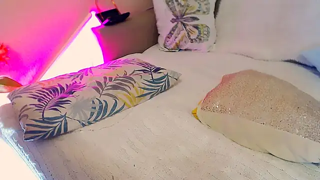 olivia_candy - OLIVIA_CANDY's free webcam - UK Sex Cams