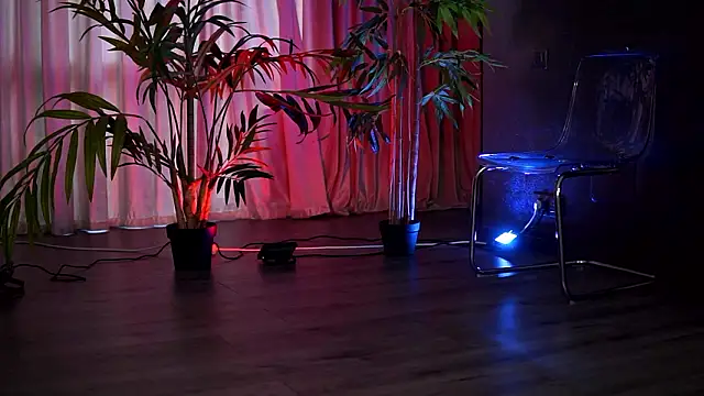 HotBustyBabeX webcam