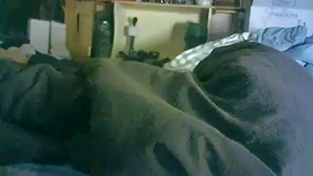 ON3YOULLN3VER_FIR3 webcam