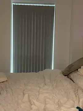 Webcam Model (SexySaraxxoo)  is live.Free join now!