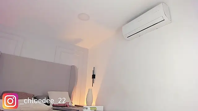 chloe_d webcam