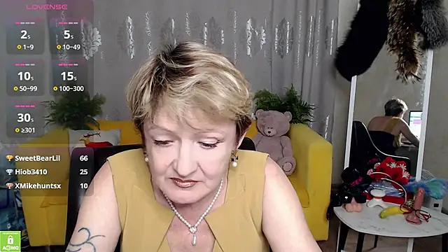 SexyGrandma_ webcam