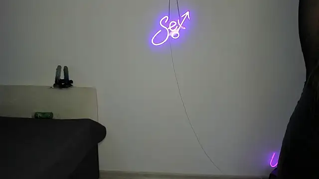 bitch_coin (Ask my age) - All naked /// EPIC GOAL IN MY PROFILE!!