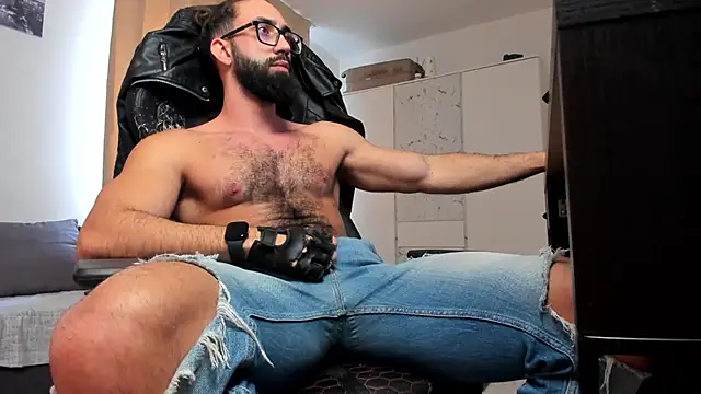 liamaesthetic (M young) - leT s geT naughTy in The LORD's ROOM