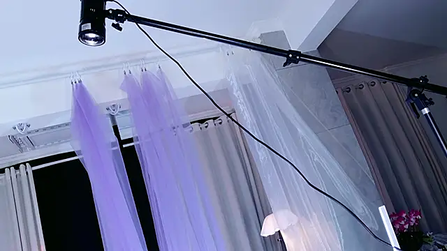 Dancer_Lucky-Nini webcam