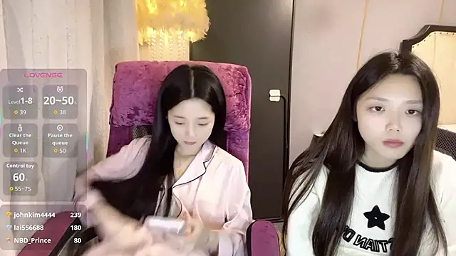 oioi-666 - OiOi-666's free webcam