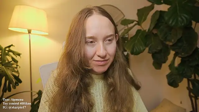 Scarlett_NoirMuse webcam