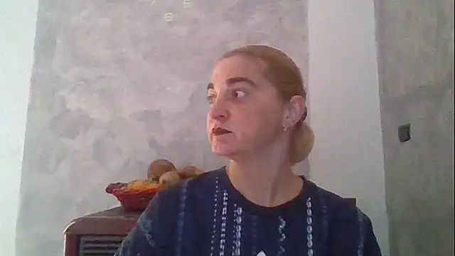 GoldenAngelMilf webcam