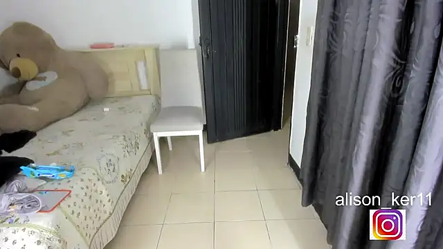 alison-ker3 webcam