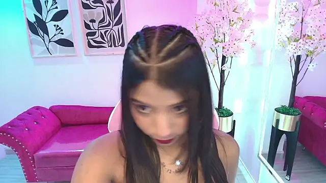 divinee_cloe - Divinee_Cloe's free webcam