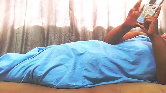 BustyMatureStepmum webcam