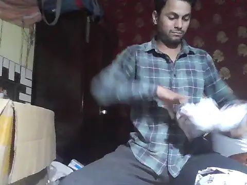 Stubborndesiboy webcam