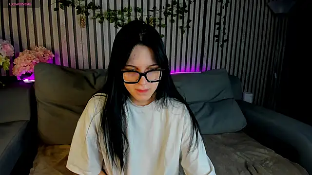 Lilith_Wholsh webcam