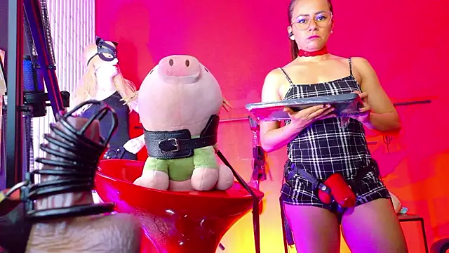 MistressSlut1 webcam