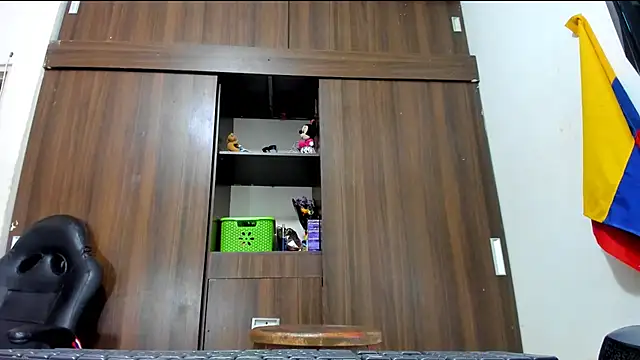 miss_bigcockts webcam