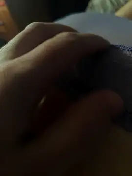 MadaamJizz_DickLewd webcam