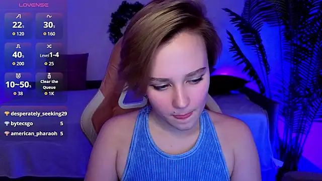 Ellie_Heavenly webcam