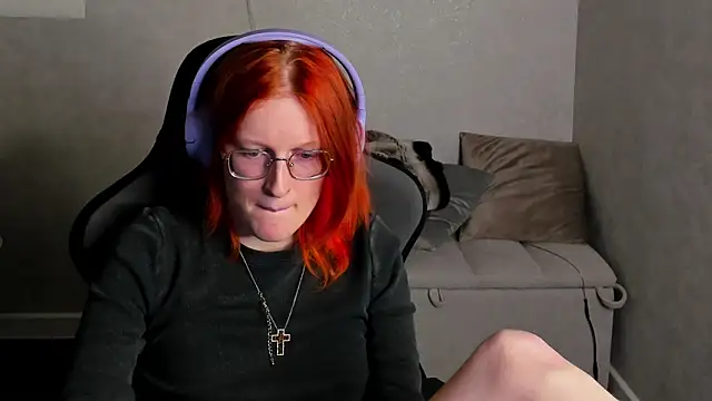 ElizabethHarpper webcam