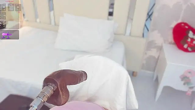 miliaangeles - Miliaangeles's free webcam - UK Sex Cams