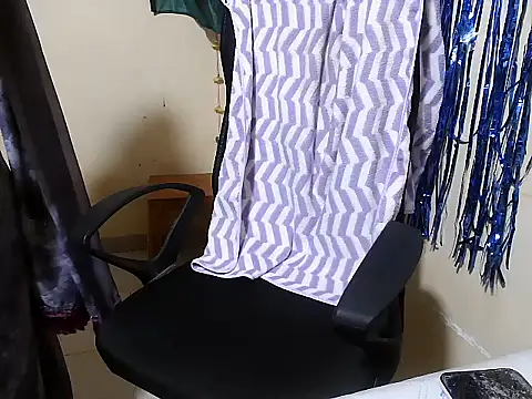 Shivani-Gupta webcam