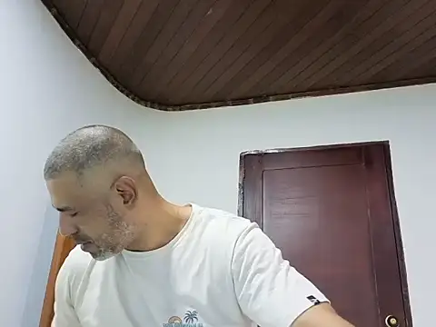 jackbigcock11 webcam