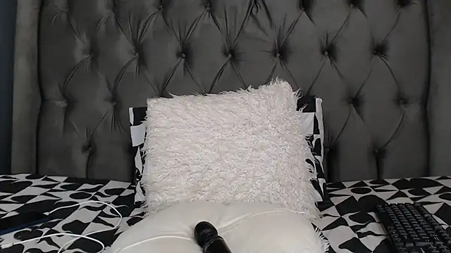 loyal_sasha - LOYAL_SASHA's free webcam - UK Sex Cams