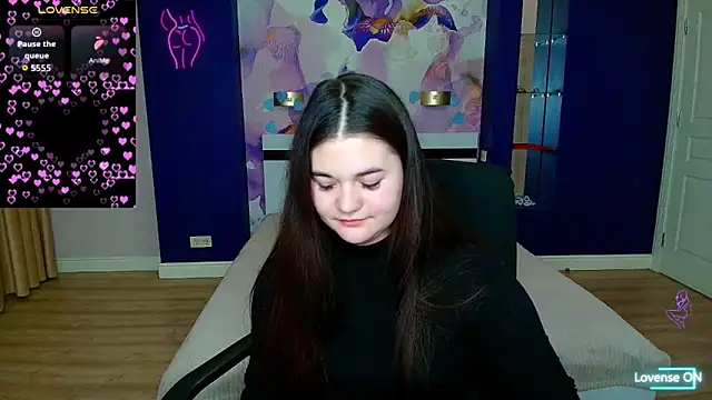 elinamils - ElinaMils's free webcam - UK Sex Cams