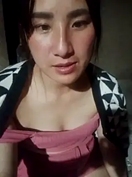 belinda-686 - Belinda-686's free webcam - UK Sex Cams