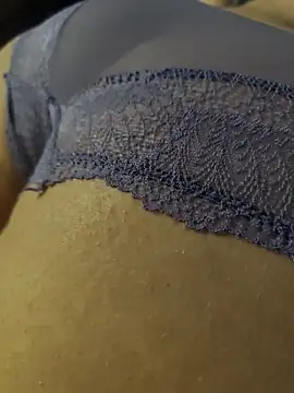 MadaamJizz_DickLewd webcam