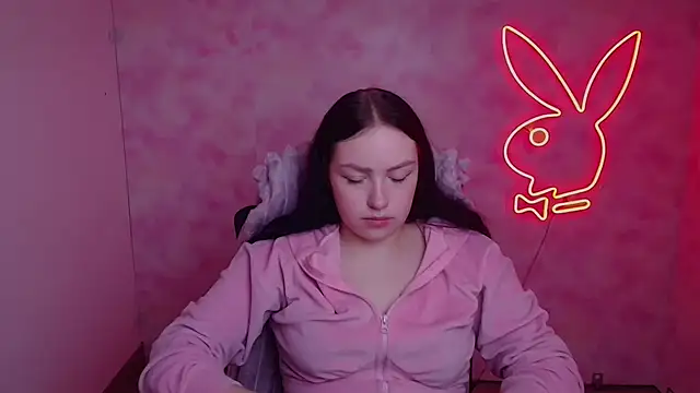 kira_raa - Kira_raa's free webcam - UK Sex Cams