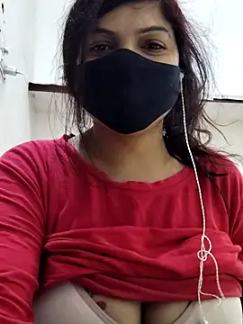 Webcam Model (illay_love)  is live.Free join now!