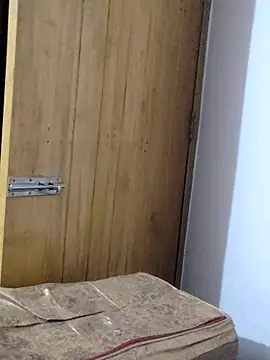 Webcam Model (Tanha18)  is live.Free join now!