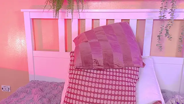 KendalMilleer webcam