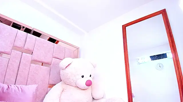 violeta_ruizz webcam