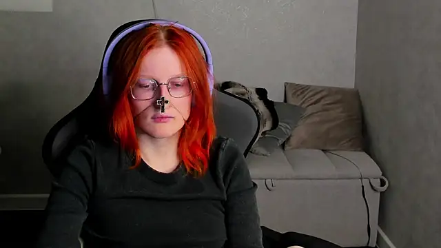 ElizabethHarpper webcam