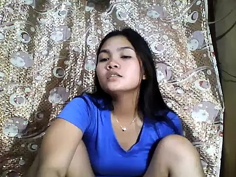 PinaySkinnyJust18 webcam