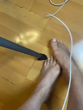 secretsensuel (F milf) - Feet temptation