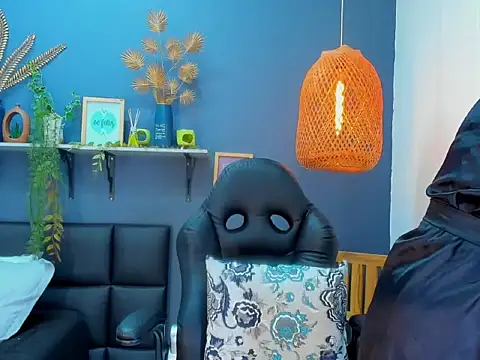 yessila_parker webcam