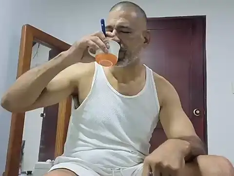 jackbigcock11 webcam