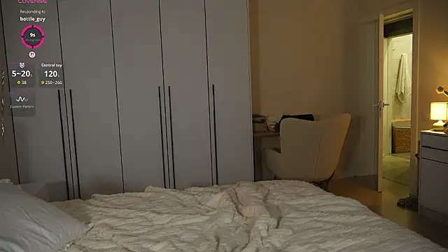 _Miss_Johansson_ webcam