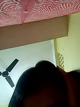 Webcam Model (hotyjiyaaaa)  is live.Free join now!